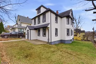 21 Overpeck Ave, Ridgefield, NJ 07660 - Photo 2