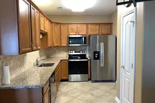 2206 Ambassador Ct, Franklin Township, NJ 08873 - Photo 6