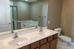 2206 Ambassador Ct, Franklin Township, NJ 08873 - Photo 12