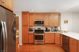 18 Skyline Dr, Warren Township, NJ 07059 - Photo 14