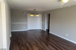 96 Crestview Ln, Mount Arlington, NJ 07856 - Photo 4