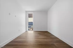 21 Lincoln Park, Newark, NJ 07102 - Photo 14