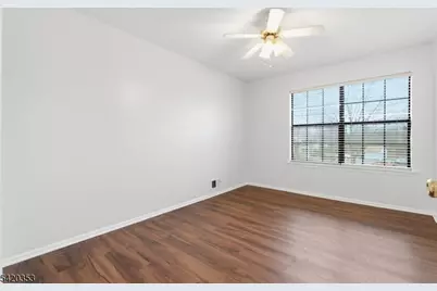 48 Taylor Dr, Franklin Township, NJ 08823 - Photo 16