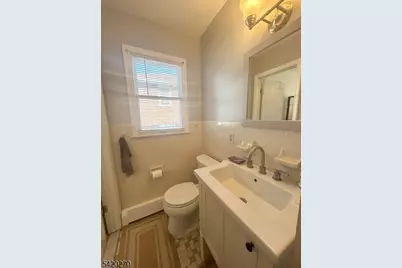 525 Stuyvesant Ave #2, Lyndhurst Township, NJ 07071 - Photo 16