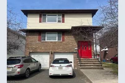 525 Stuyvesant Ave #2, Lyndhurst Township, NJ 07071 - Photo 2