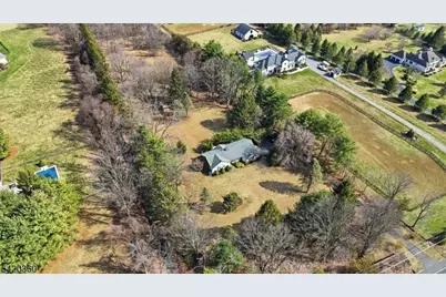 242 Old Turnpike Rd, Tewksbury Township, NJ 07830 - Photo 16