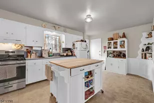 322 Broughton Ave, Bloomfield, NJ 07003 - Photo 18