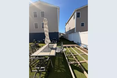 257 Dukes St, Kearny, NJ 07032 - Photo 16