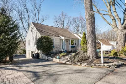 18 Barker Ave, Hawthorne, NJ 07506 - Photo 24