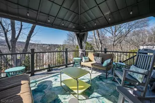 18 Barker Ave, Hawthorne, NJ 07506 - Photo 20