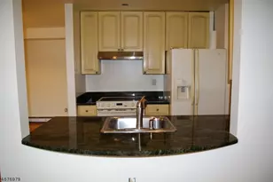 17 Village Way, Highland Lakes, NJ 07462 - Photo 10