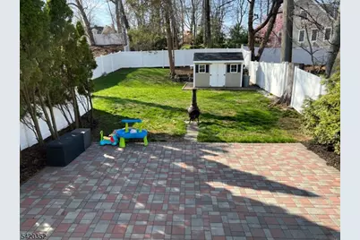 100 Elm St #1, Montclair, NJ 07042 - Photo 36