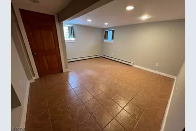 100 Elm St #1, Montclair, NJ 07042 - Photo 28