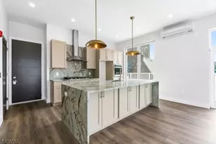 21 Lincoln Park, Newark, NJ 07102 - Photo 6