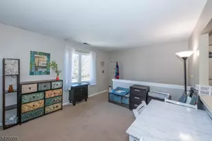 51 Sunrise Dr, Hanover Township, NJ 07981 - Photo 4