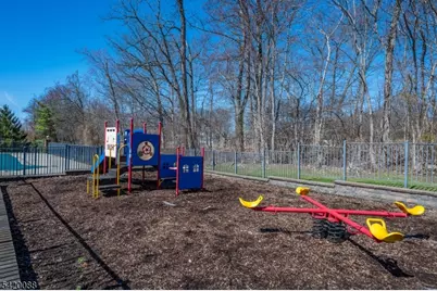 51 Sunrise Dr, Hanover Township, NJ 07981 - Photo 24