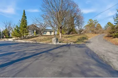 2 Rossi Dr, Clinton Township, NJ 08809 - Photo 10