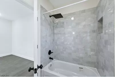 392 S 19th St, Newark, NJ 07103 - Photo 18