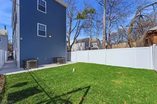 392 S 19th St, Newark, NJ 07103 - Photo 20