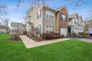 307 Hannah Way, Bridgewater, NJ 08807 - Photo 2