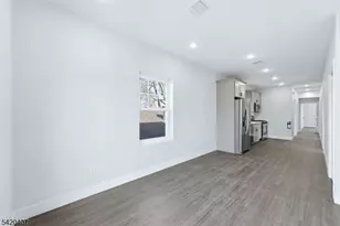 392 S 19th St, Newark, NJ 07103 - Photo 4