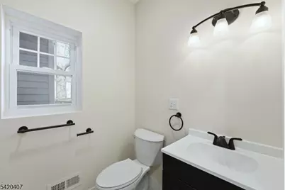 392 S 19th St, Newark, NJ 07103 - Photo 12