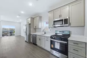 392 S 19th St, Newark, NJ 07103 - Photo 2