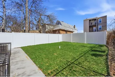 392 S 19th St, Newark, NJ 07103 - Photo 20