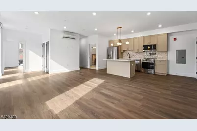 21 Lincoln Park #100, Newark, NJ 07102 - Photo 4