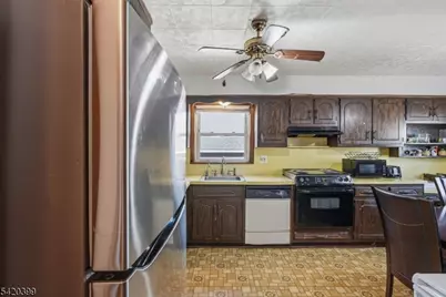 310 Cristiani St, Roselle, NJ 07203 - Photo 6