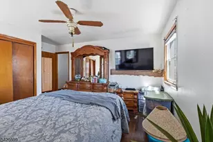 310 Cristiani St, Roselle, NJ 07203 - Photo 14