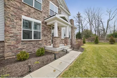 25 Stone Ct, Morris Township, NJ 07960 - Photo 2