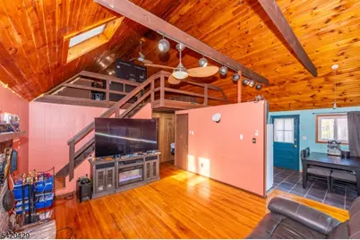 31 Plum Tree Rd, Vernon, NJ 07462 - Photo 4