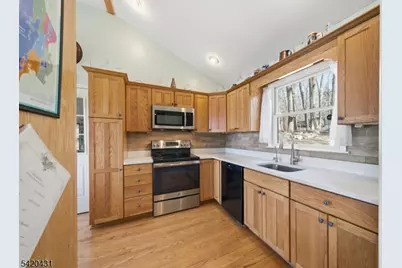 51 Lakeside Dr, Vernon, NJ 07422 - Photo 14