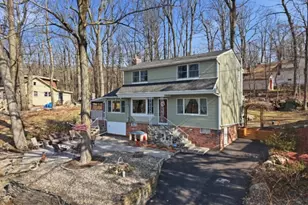 51 Lakeside Dr, Vernon, NJ 07422 - Photo 10