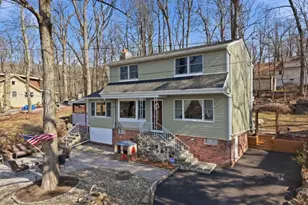 51 Lakeside Dr, Vernon, NJ 07422 - Photo 1