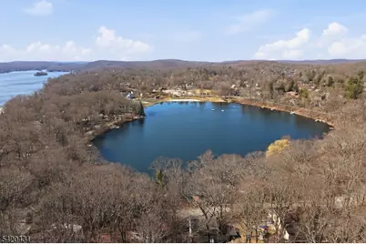 51 Lakeside Dr, Vernon, NJ 07422 - Photo 42