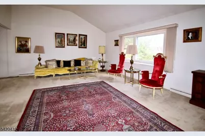 5-22 Dorothy St, Fair Lawn, NJ 07410 - Photo 4