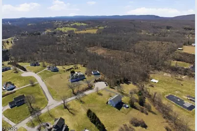 136 Wantage Ave, Frankford Township, NJ 07826 - Photo 2