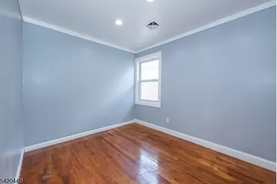 28 Highland St, Paterson, NJ 07524 - Photo 8