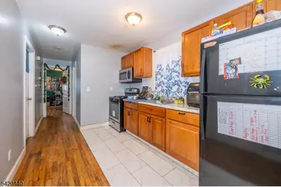 28 Highland St, Paterson, NJ 07524 - Photo 18