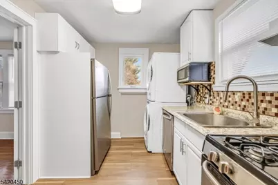 36 Cortland Pl #B, Tenafly, NJ 07670 - Photo 8