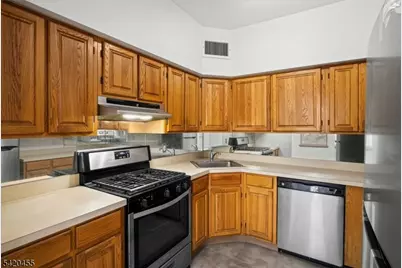 52 C E Black Well St, Dover, NJ 07801 - Photo 8