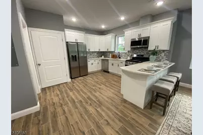 825 Allwood R #D, Clifton, NJ 07012 - Photo 4