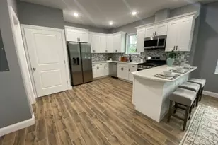 825 Allwood R, Clifton, NJ 07012 - Photo 4