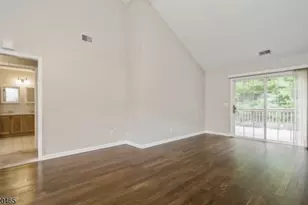 12 Oak Point Dr, Hamburg, NJ 07419 - Photo 6