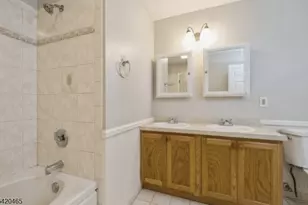 12 Oak Point Dr, Hamburg, NJ 07419 - Photo 18