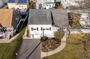 31 Marie Rd, Woodbridge Township, NJ 08863 - Photo 4