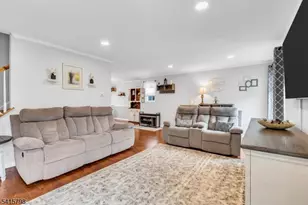 40 Blossom Rd, Hampton Boro, NJ 08827 - Photo 6