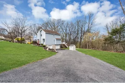 40 Blossom Rd, Hampton Boro, NJ 08827 - Photo 4